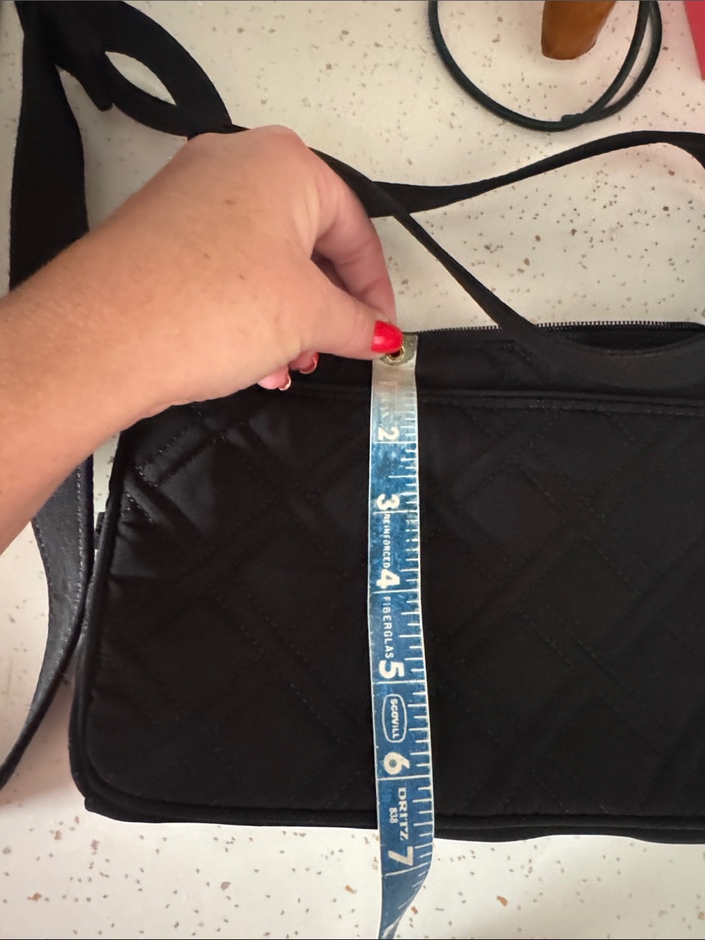 Vera Bradley Black Quilted Messenger Crossbody - Picture 10 of 12